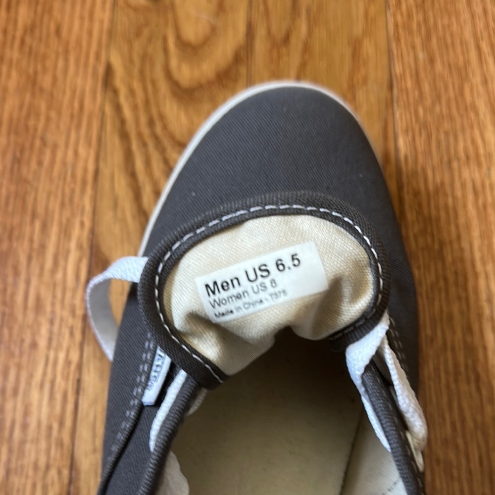 Unisex Vans Grey Canvas Shoes with White Accents Men’s Size 6.5 Women’s Size 8 - Picture 6 of 6